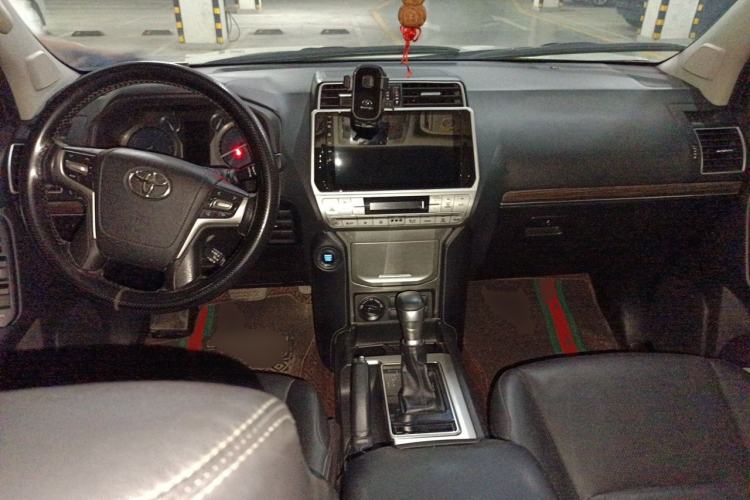 Used Toyota Prado 2018 3.5L Automatic TX-L with Rear-Mounted Spare Tire Center Console