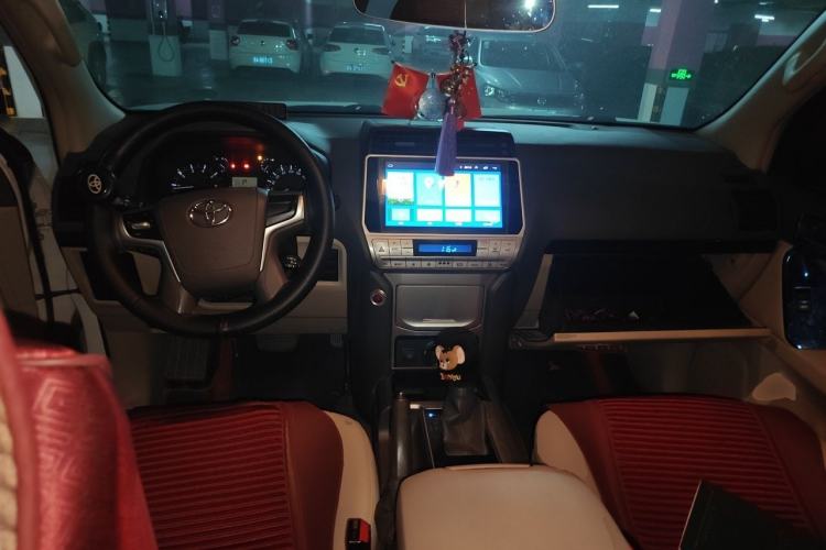 Used Toyota Prado  Center Console