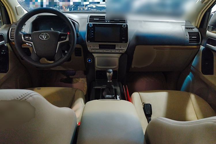 Used Toyota Prado 2018 3.5L Automatic TX-L NAVI with Rear-Mounted Spare Tire Center Console