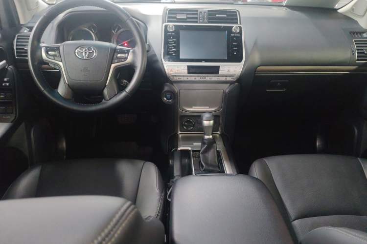 Used Toyota Prado 2018 3.5L Automatic TX-L with Rear-Mounted Spare Tire Center Console