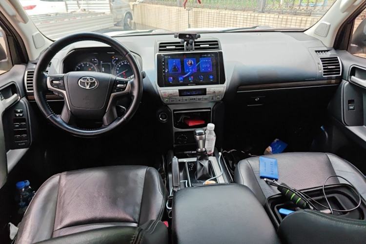 Used Toyota Prado 2018 3.5L Automatic TX-L with Rear-Mounted Spare Tire Center Console