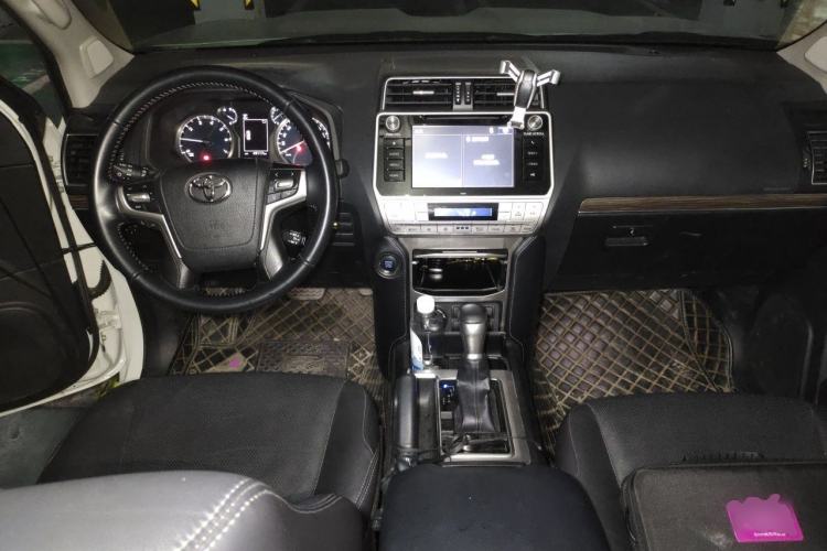 Used Toyota Prado 2018 3.5L Automatic TX-L with Rear-Mounted Spare Tire Center Console