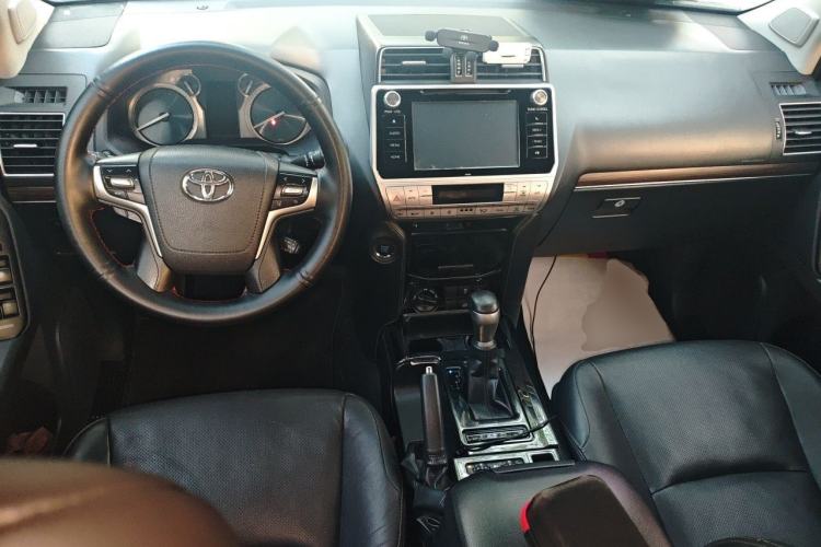 Used Toyota Prado 2018 3.5L Automatic TX-L with Rear-Mounted Spare Tire Center Console