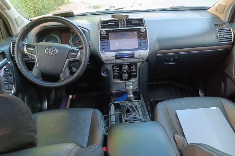 Used Toyota Prado 2018 3.5L Automatic TX-L NAVI with Rear-Mounted Spare Tire Center Console