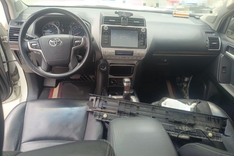 Used Toyota Prado 2018 3.5L Automatic TX-L with Rear-Mounted Spare Tire Center Console