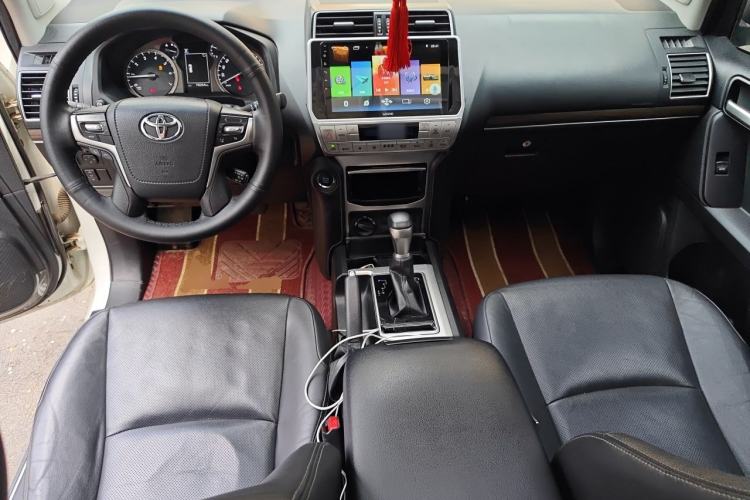 Used Toyota Prado 2018 3.5L Automatic TX-L with Rear-Mounted Spare Tire Center Console