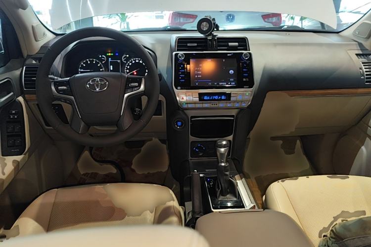 Used Toyota Prado 2018 3.5L Automatic TX-L NAVI Center Console
