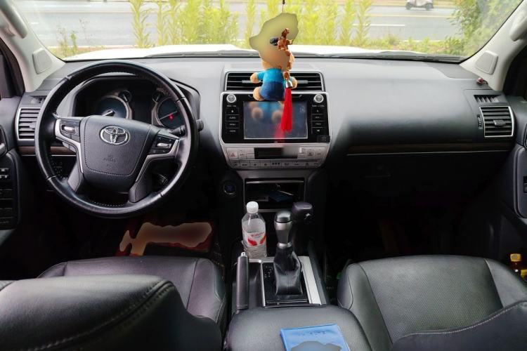 Used Toyota Prado 2018 3.5L Automatic TX-L with Rear-Mounted Spare Tire Center Console