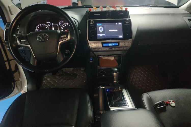 Used Toyota Prado 2018 3.5L Automatic TX-L with Rear-Mounted Spare Tire Center Console
