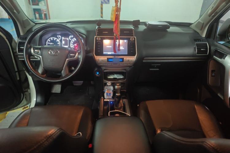 Used Toyota Prado 2018 3.5L Automatic TX-L with Rear-Mounted Spare Tire Center Console