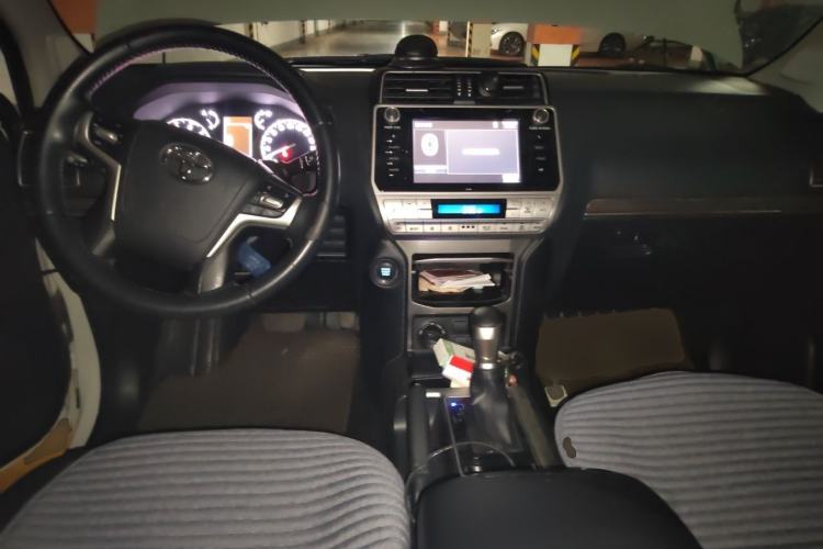 Used Toyota Prado 2018 3.5L Automatic TX-L with Rear-Mounted Spare Tire Center Console