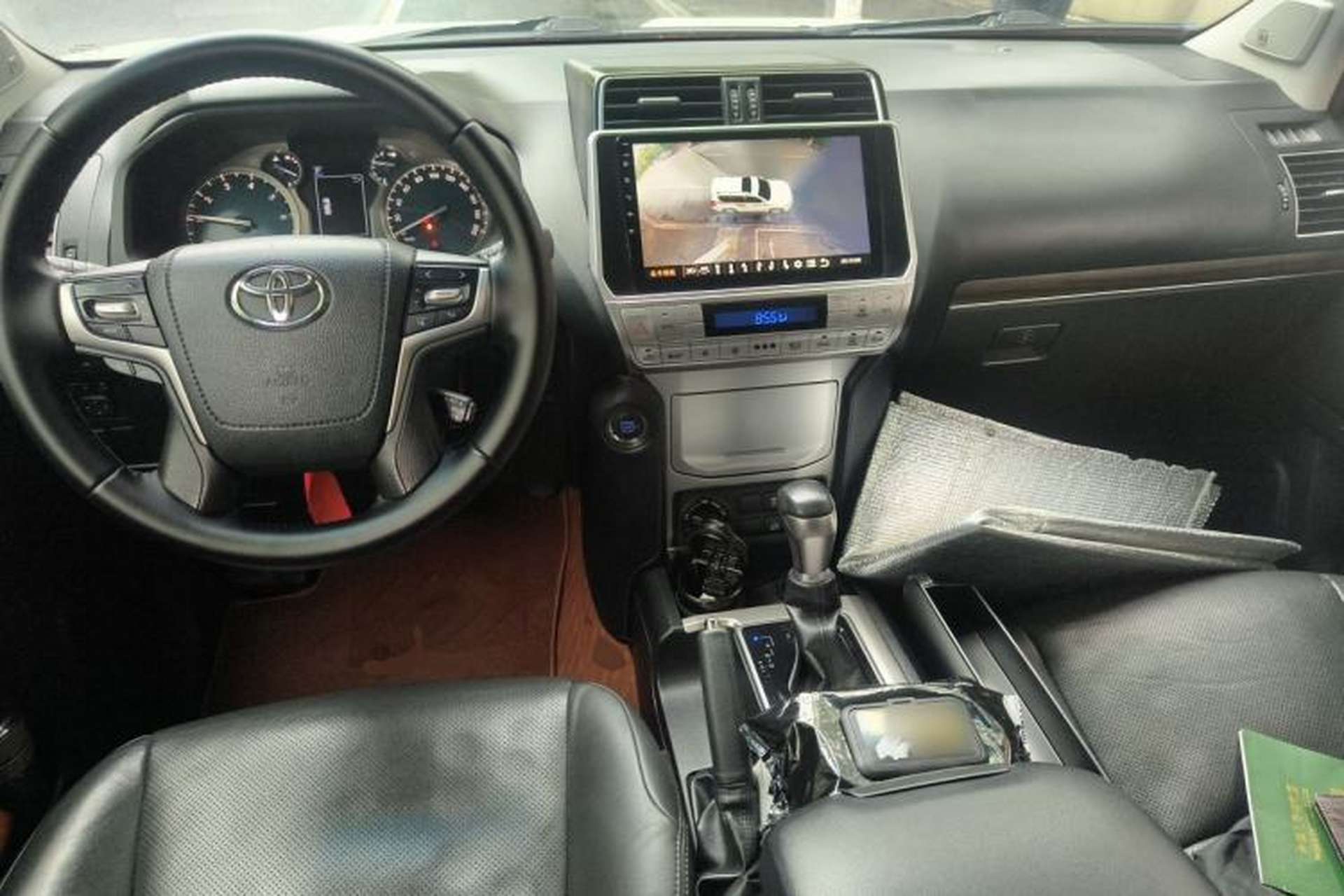 Used Toyota Prado 2018 3.5L Automatic TX-L NAVI Center Console