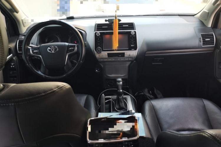 Used Toyota Prado 2018 3.5L Automatic TX-L with Rear-Mounted Spare Tire Center Console