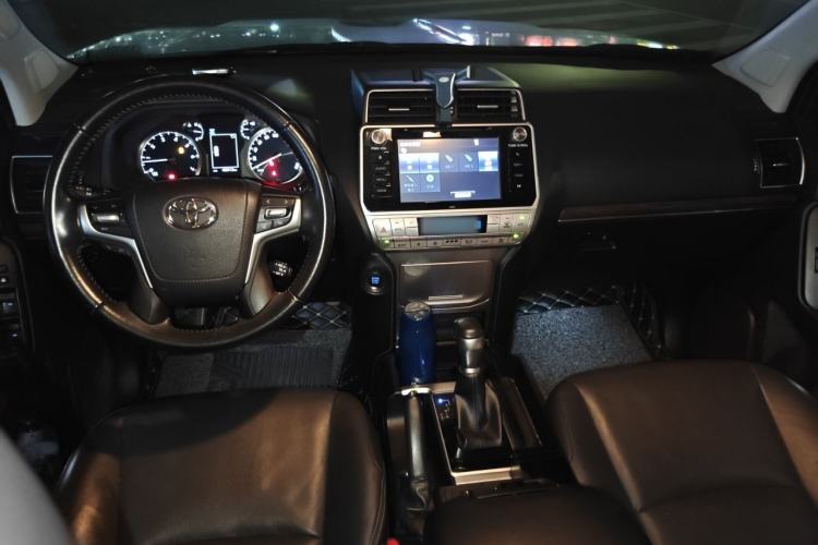 Used Toyota Prado 2018 3.5L Automatic TX-L with Rear-Mounted Spare Tire Center Console