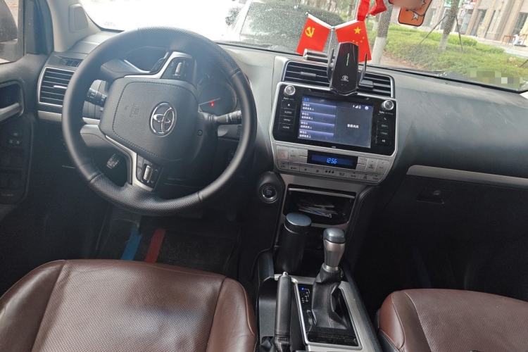 Used Toyota Prado 2018 3.5L Automatic TX-L with Rear-Mounted Spare Tire Center Console