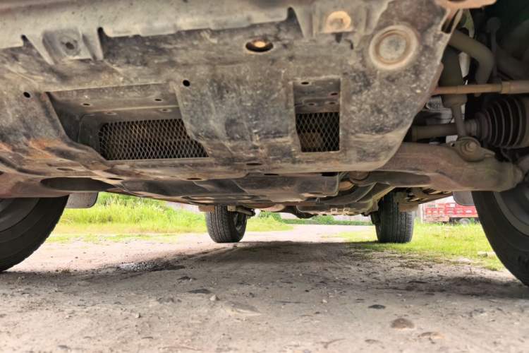 Used Toyota Prado 2018 3.5L Automatic TX-L NAVI with Rear-Mounted Spare Tire Chassis Front