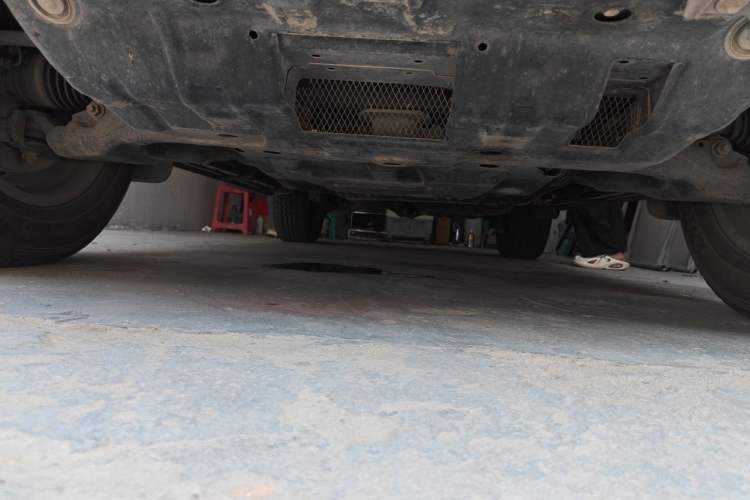 Used Toyota Prado 2018 3.5L Automatic TX-L with Rear-Mounted Spare Tire Chassis Front