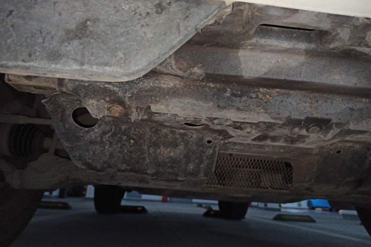 Used Toyota Prado 2018 3.5L Automatic TX-L NAVI with Rear-Mounted Spare Tire Chassis Front