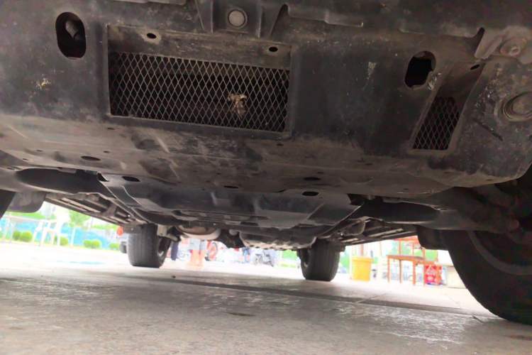 Used Toyota Prado 2018 3.5L Automatic VX NAVI with Rear-Mounted Spare Tire Chassis Front