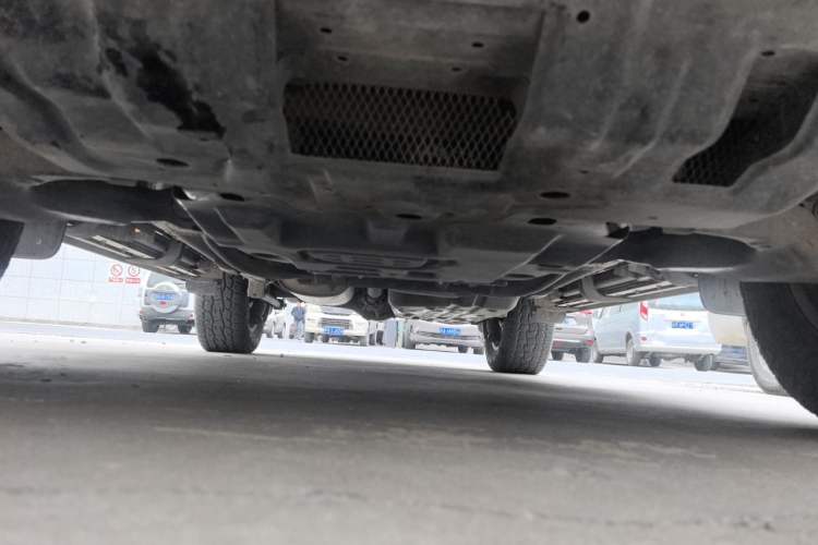 Used Toyota Prado 2018 3.5L Automatic TX-L NAVI with Rear-Mounted Spare Tire Chassis Front