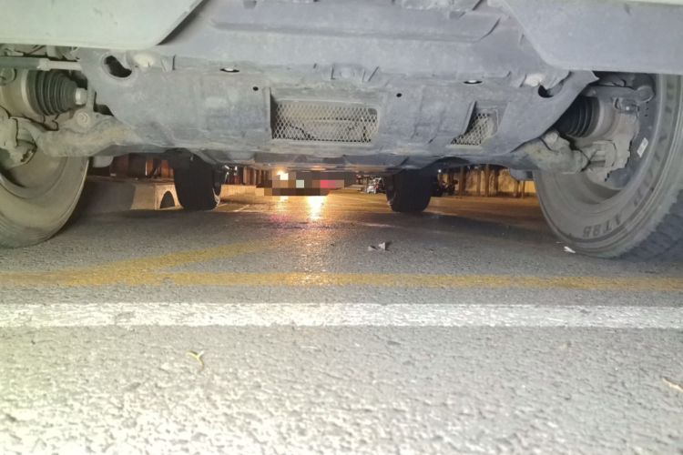 Used Toyota Prado 2018 3.5L Automatic TX-L with Rear-Mounted Spare Tire Chassis Front