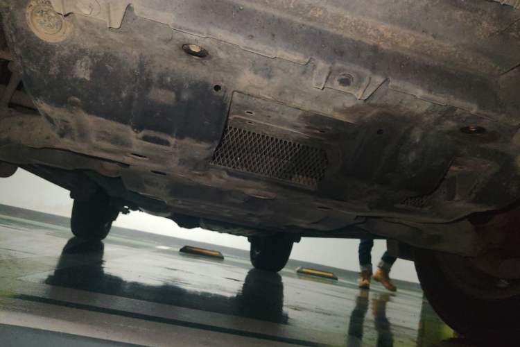 Used Toyota Prado 2018 3.5L Automatic TX-L with Rear-Mounted Spare Tire Chassis Front