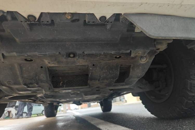 Used Toyota Prado 2018 3.5L Automatic TX-L with Rear-Mounted Spare Tire Chassis Front