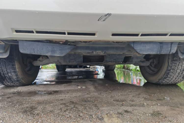 Used Toyota Prado 2018 3.5L Automatic TX-L with Rear-Mounted Spare Tire Chassis Front