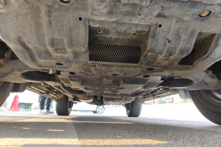 Used Toyota Prado 2018 3.5L Automatic TX-L NAVI with Rear-Mounted Spare Tire Chassis Front