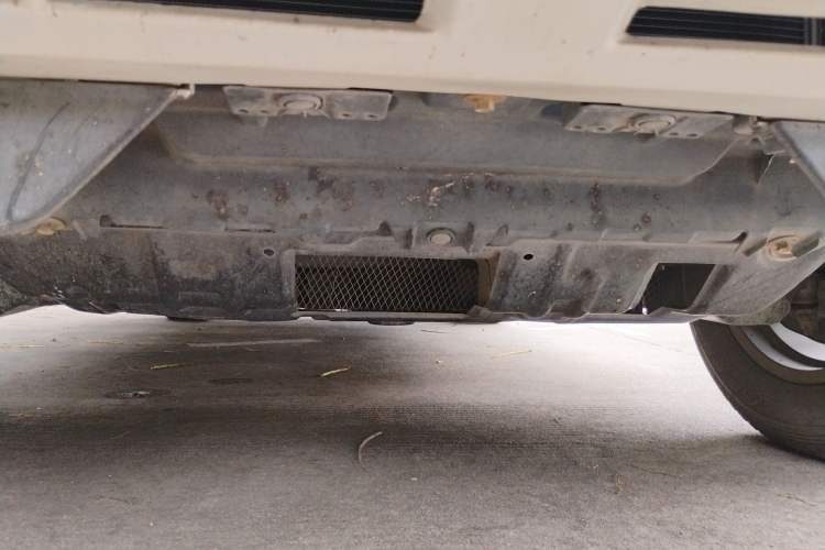 Used Toyota Prado 2018 3.5L Automatic TX-L with Rear-Mounted Spare Tire Chassis Front