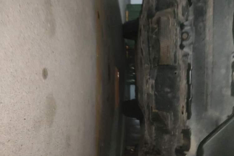 Used Toyota Prado 2018 3.5L Automatic TX-L NAVI with Rear-Mounted Spare Tire Chassis Front