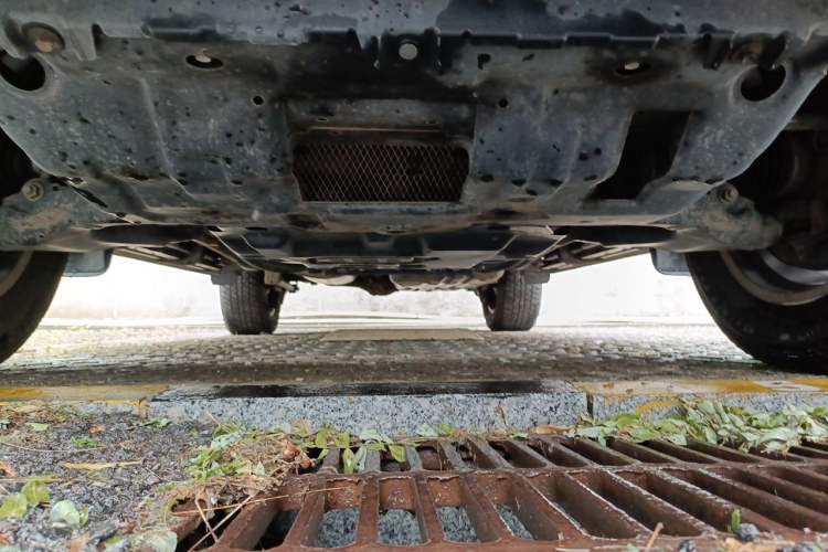 Used Toyota Prado 2018 3.5L Automatic TX-L with Rear-Mounted Spare Tire Chassis Front