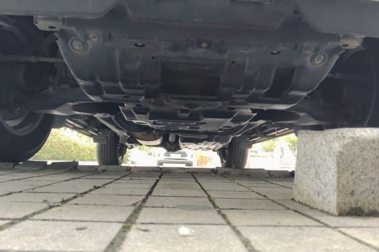 Used Toyota Prado 2018 3.5L Automatic TX-L NAVI with Rear-Mounted Spare Tire Chassis Front