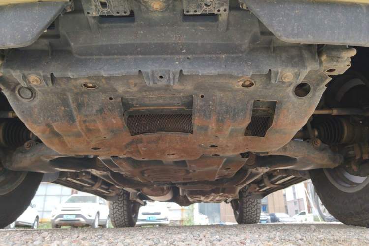 Used Toyota Prado 2018 3.5L Automatic TX-L with Rear-Mounted Spare Tire Chassis Front