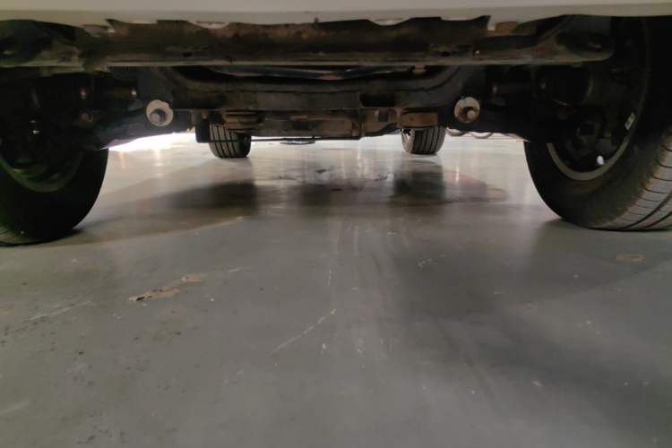 Used Toyota Prado 2018 3.5L Automatic TX-L NAVI with Rear-Mounted Spare Tire Chassis Front