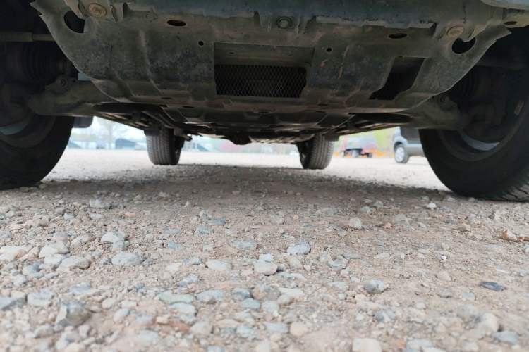 Used Toyota Prado 2018 3.5L Automatic TX-L with Rear-Mounted Spare Tire Chassis Front