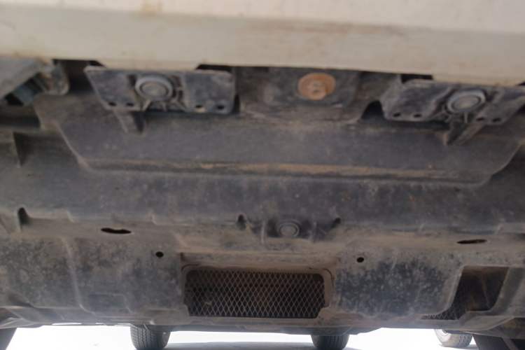 Used Toyota Prado 2018 3.5L Automatic TX-L NAVI with Rear-Mounted Spare Tire Chassis Front
