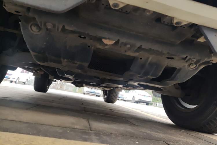 Used Toyota Prado 2018 3.5L Automatic TX-L NAVI with Rear-Mounted Spare Tire Chassis Front