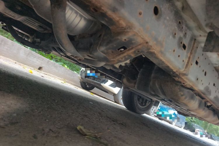 Used Toyota Prado 2018 3.5L Automatic TX-L with Rear-Mounted Spare Tire Chassis Front Left