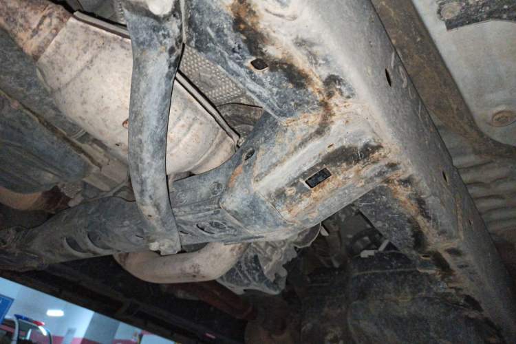 Used Toyota Prado 2018 3.5L Automatic TX-L NAVI with Rear-Mounted Spare Tire Chassis Front Left