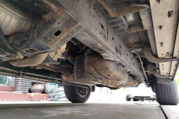 Used Toyota Prado 2018 3.5L Automatic TX-L with Rear-Mounted Spare Tire Chassis Front Left
