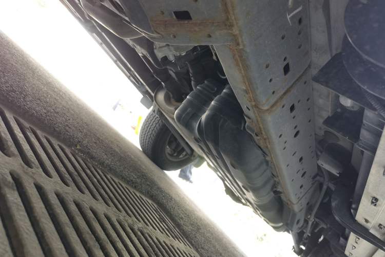 Used Toyota Prado 2018 3.5L Automatic TX-L with Rear-Mounted Spare Tire Chassis Front Left