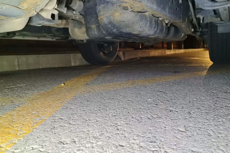 Used Toyota Prado 2018 3.5L Automatic TX-L with Rear-Mounted Spare Tire Chassis Front Left