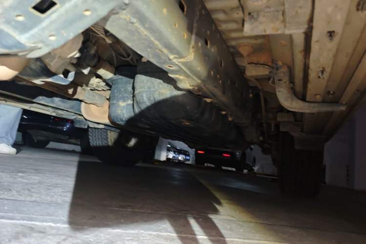 Used Toyota Prado 2018 3.5L Automatic TX-L with Rear-Mounted Spare Tire Chassis Front Left