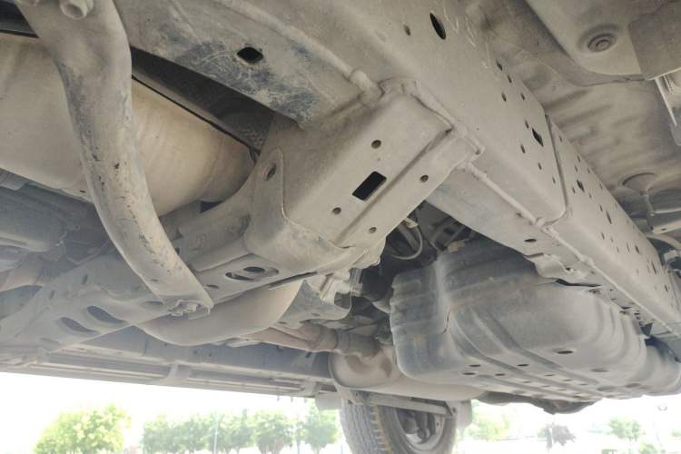 Used Toyota Prado 2018 3.5L Automatic TX-L with Rear-Mounted Spare Tire Chassis Front Left