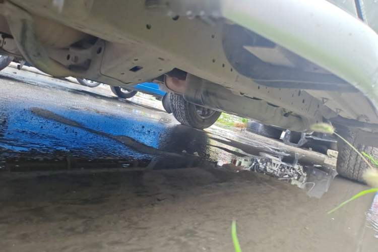 Used Toyota Prado 2018 3.5L Automatic TX-L with Rear-Mounted Spare Tire Chassis Front Left