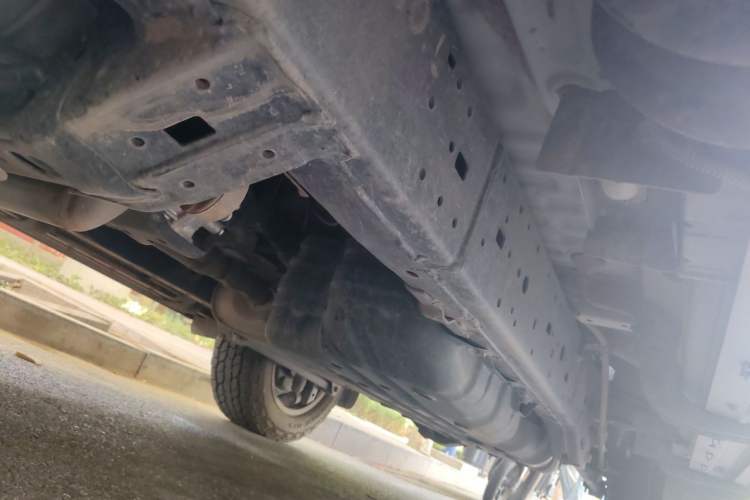 Used Toyota Prado 2018 3.5L Automatic TX-L with Rear-Mounted Spare Tire Chassis Front Left