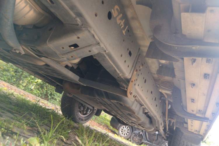 Used Toyota Prado 2018 3.5L Automatic TX-L with Rear-Mounted Spare Tire Chassis Front Left