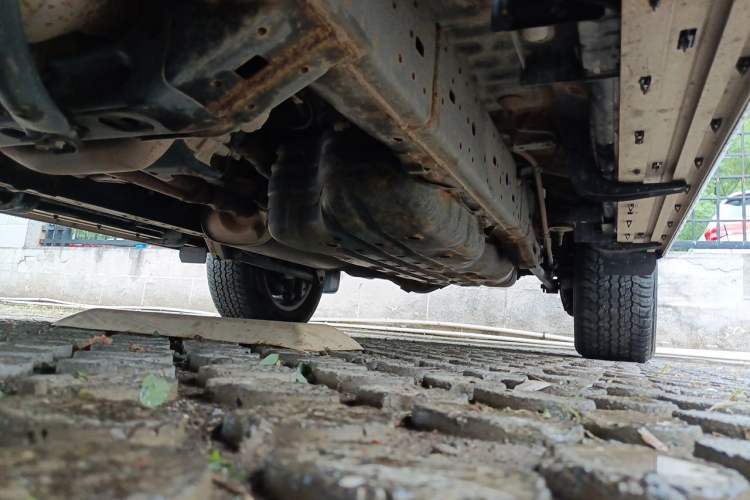 Used Toyota Prado 2018 3.5L Automatic TX-L with Rear-Mounted Spare Tire Chassis Front Left