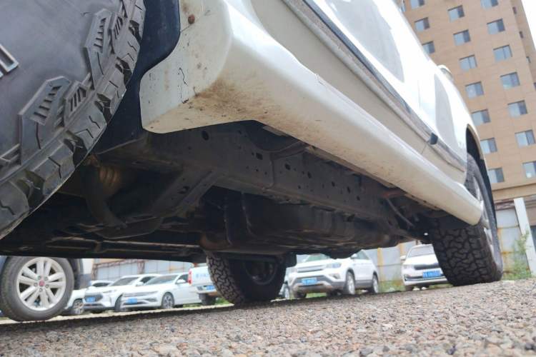 Used Toyota Prado 2018 3.5L Automatic TX-L with Rear-Mounted Spare Tire Chassis Front Left